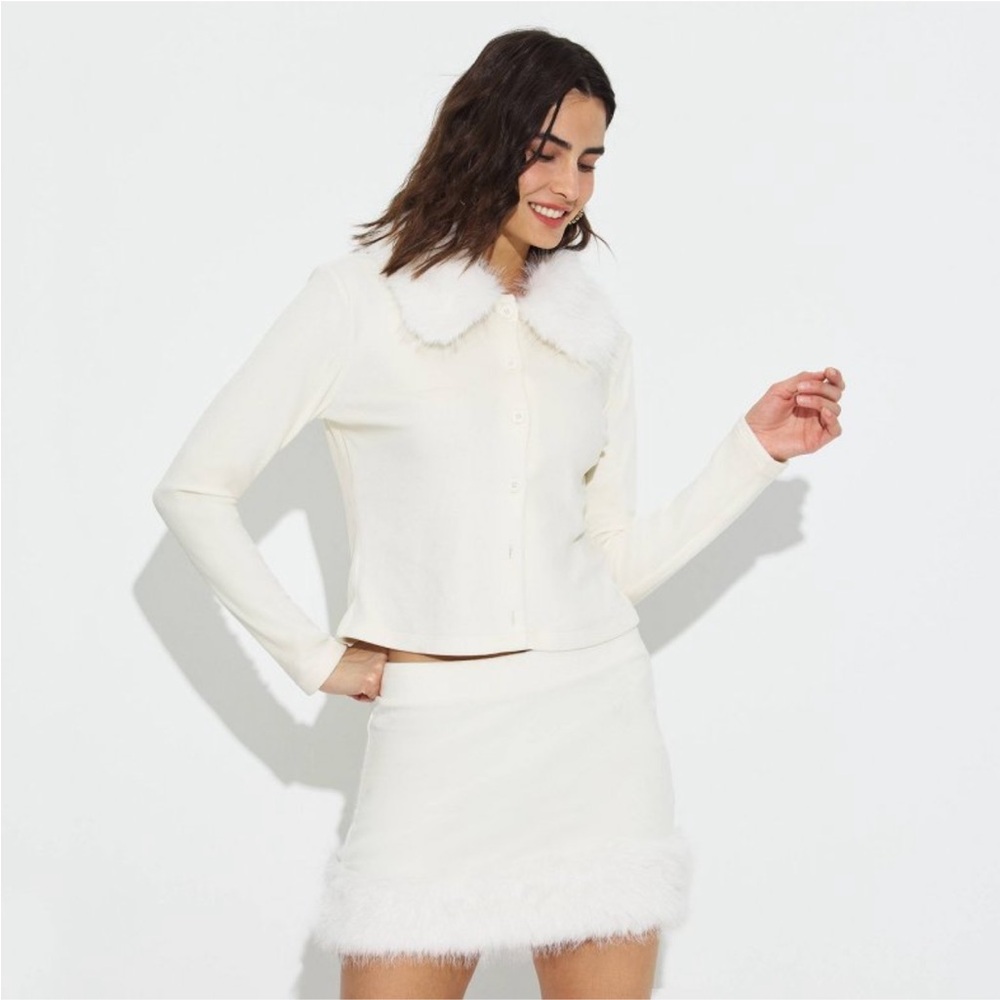 NEW WITH TAGS Small Wild Fable Faux Fur Trim Sweater in Ivory